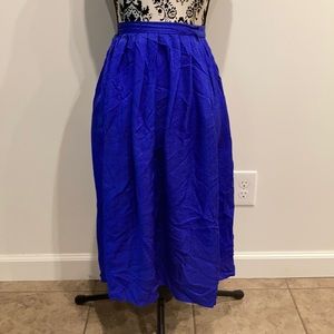 100% silk blue skirt by Talbots Petites Size 6